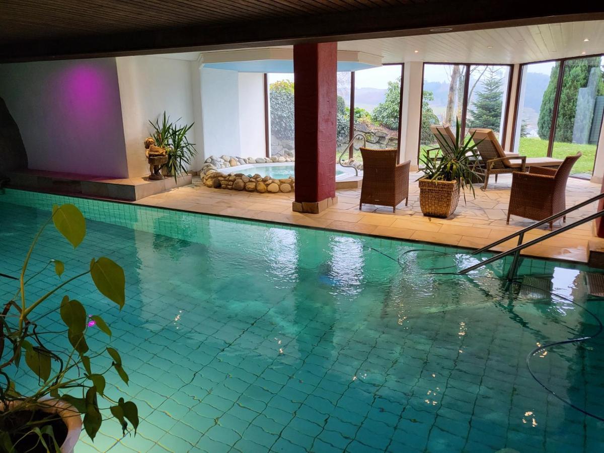 Cobbenrode Berghotel Habbel Und Die Welt Kann Warten מראה חיצוני תמונה