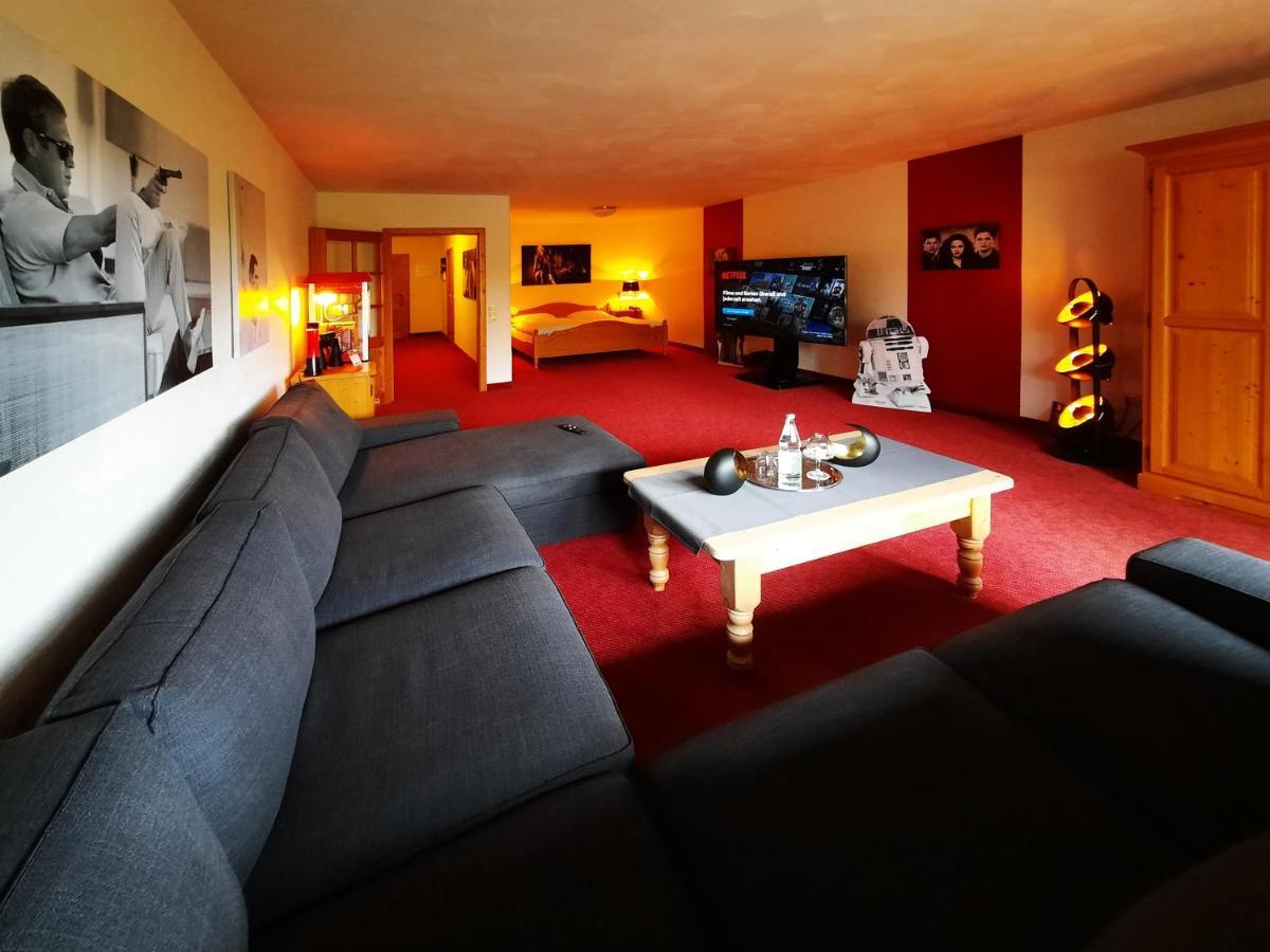 Cobbenrode Berghotel Habbel Und Die Welt Kann Warten מראה חיצוני תמונה