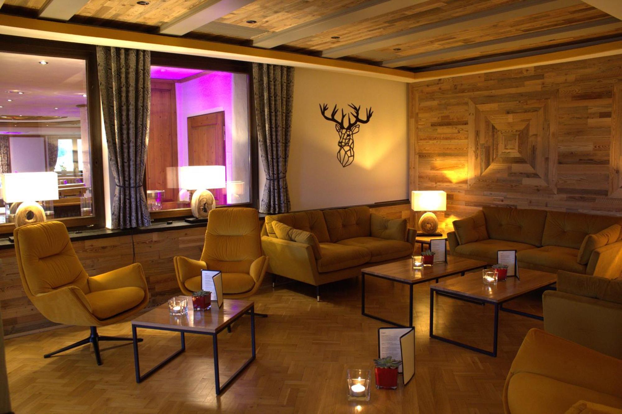 Cobbenrode Berghotel Habbel Und Die Welt Kann Warten מראה חיצוני תמונה
