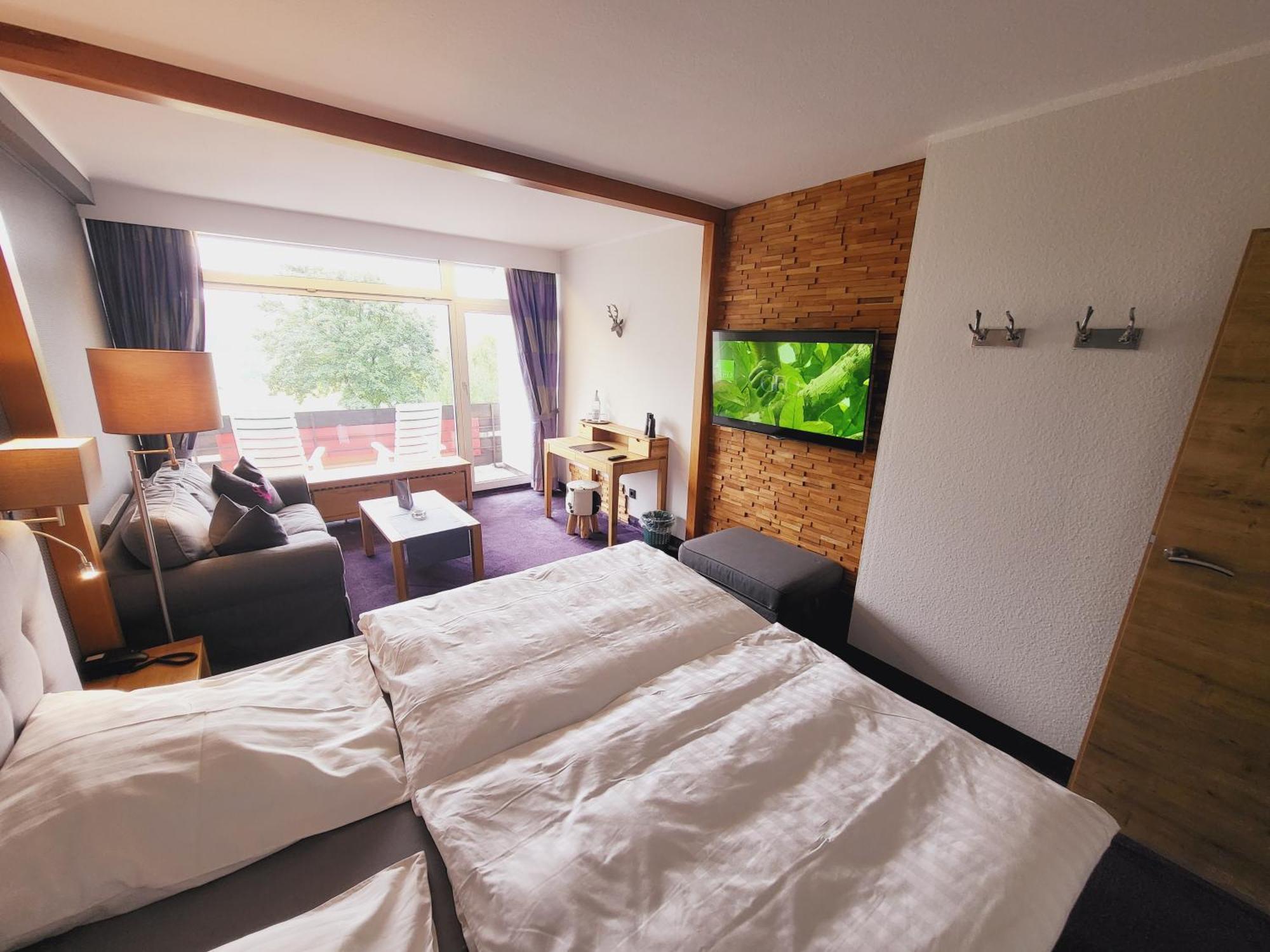 Cobbenrode Berghotel Habbel Und Die Welt Kann Warten מראה חיצוני תמונה