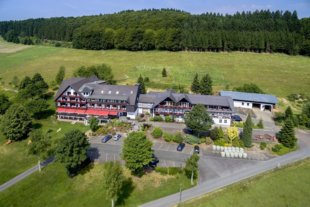 Cobbenrode Berghotel Habbel Und Die Welt Kann Warten מראה חיצוני תמונה